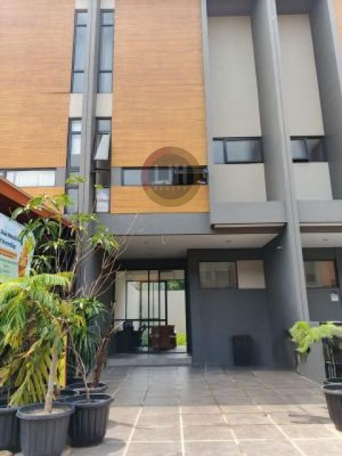 Ruko Grand Wisata 2 Lantai, Lokasi Strategis, Dekat Tol Tambun