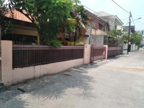 Jual rumah dalam komplek 