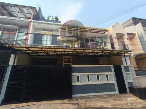 rumah siap huni bagus, lokasi strategsi tomang jakarta barat 