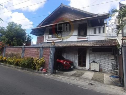 5 bedroomns house for sale at Tuban, Kuta, strategic location, equipped with a swimming pool and close to Ngurah Rai Airport