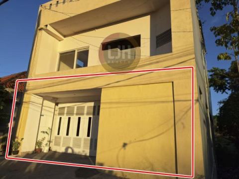 2 bedrooms House for rent at Dalung, strategic location, well maintained, close to Kerobokan area