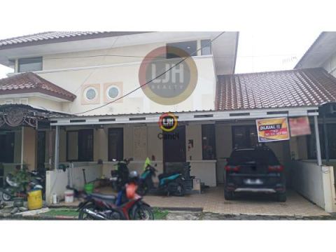 Rumah di Majapahit Regency Semarang