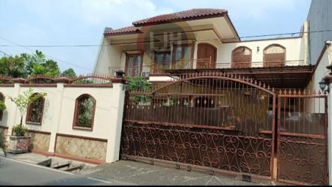 Rumah dijual Jl. Dukuh Dekat Pintu Toll Taman Mini, Jakarta Timur 