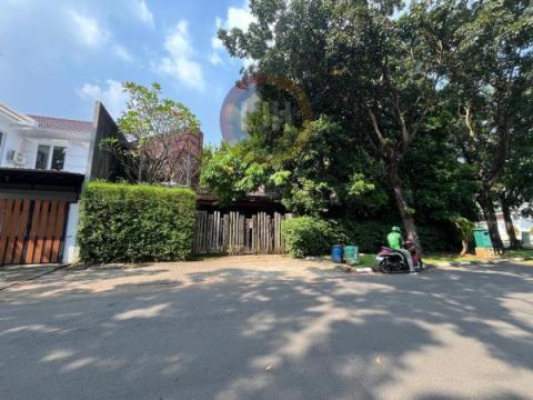 Dijual Rumah Hitung Tanah di Puspitaloka BSD City