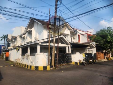 Dijual Rumah Hook di Taman Galaxy Bekasi 