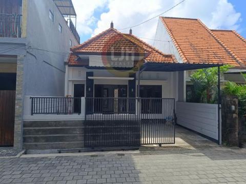 House for sale at Padangsambian, Denpasar, strategic location, well maintained,  close to Dalung area