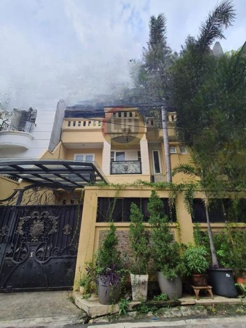 Rumah mewah di jakarta pusat 