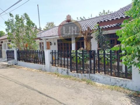 rumah sangat luas  dijual kawasan jati makmur bekasi 