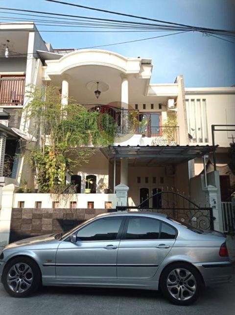 Dijual Rumah 2 Lantai di Kembangan Jakarta barat - Lokasi Strategis 
