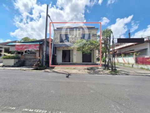 Shophouse for rent at Canggu, strategic location, well maintained, close to Berawa and Dalung area