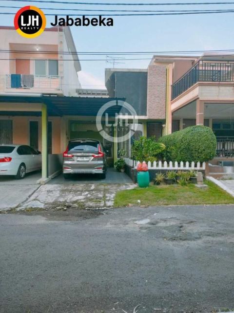 Dijual Rumah di Lembah Hijau Lippo Cikarang Lingkungan Asri & Nyaman!