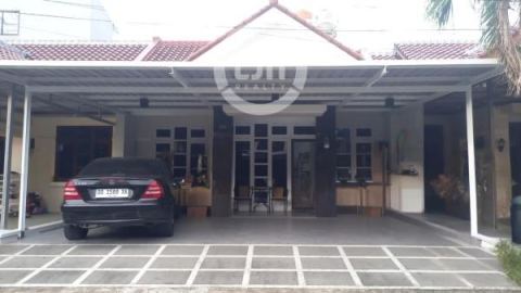 Dijual Rumah 1 Setengah Lantai Full Renovasi