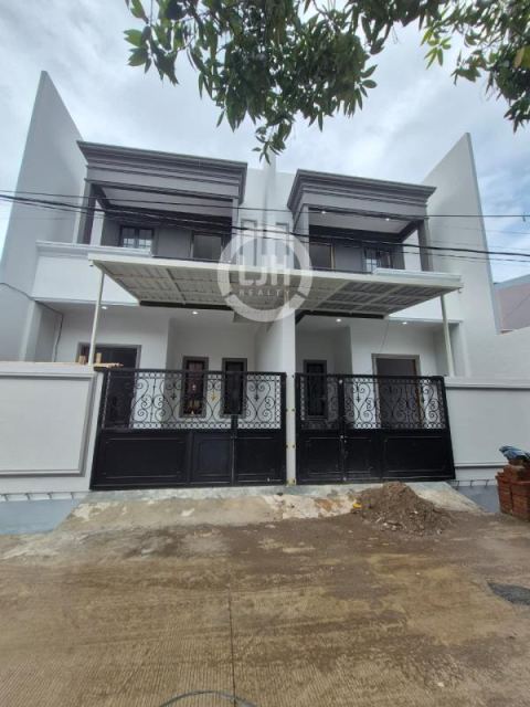 Dijual Rumah 2 Lantai dekat Poros Pettarani