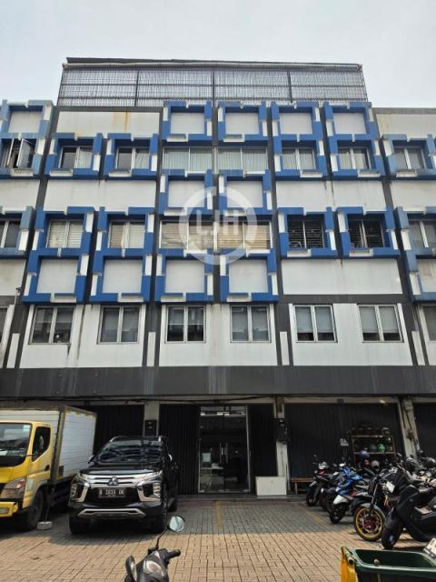 Ruko Gandeng 3 Unit di Gading Bukit Indah, Kelapa Gading Dekat Tol Strategis Siap Pakai 5 Lantai Luas Bangunan 789 M²