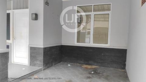 Dijual Rumah di Taman harapan baru dekat superindo bekasi (D0235)