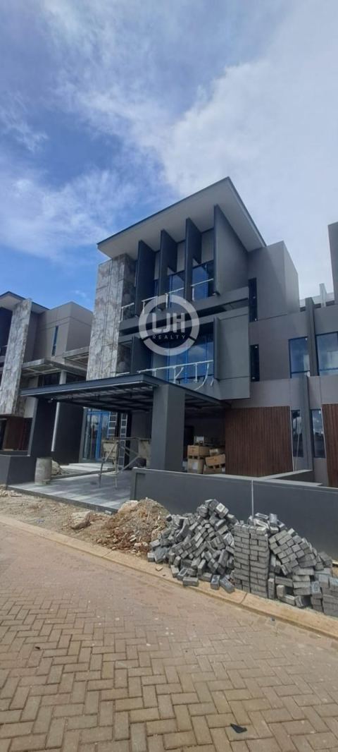 Rumah 3 Lantai di Cluster Baru Kota Wisata Cibubur