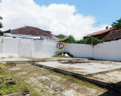 Rumah di Semeru Raya Semarang