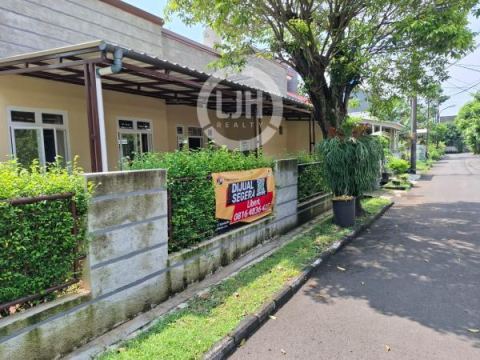 Rumah Strategis Posisi Hook Di Bumi Bintaro Permai, Jaksel