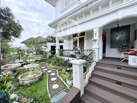 Dijual Rumah di Kota Baru Parahyangan, Mewah Ala Eropa Tatar Pitaloka