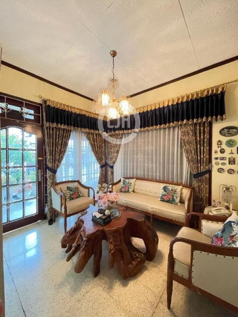 Rumah Kost di Jalan Tambak Bayan