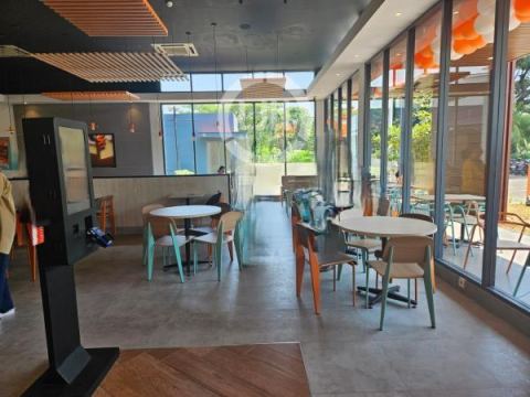 Ruko Cantik di Meutia Kirana, Bekasi, Jawa Barat