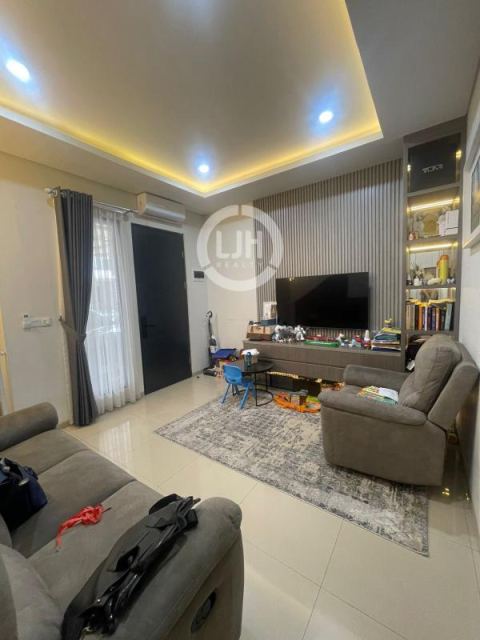 Rumah Fully Furnished Di Hyra Area Graha Raya