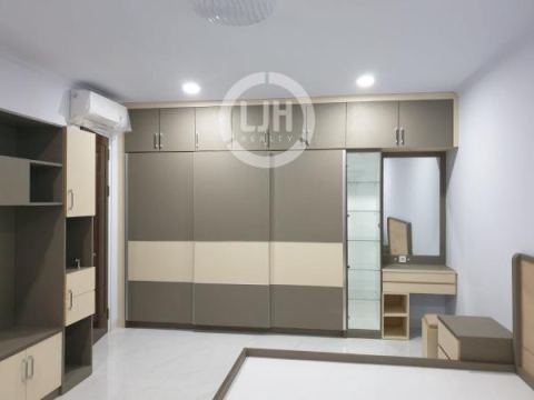 Rumah Semi Furnish di Perum. Metland, Cakung, Jakarta Timur