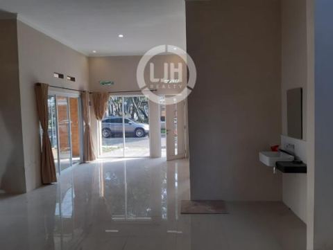Rumah Di Kota Baru Parahyangan Bandung Barat, Hook Siap Huni Unfurnished