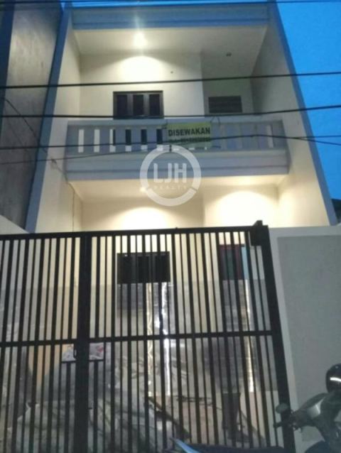 Rumah siap huni 2 lantai, tomang hero, jakarta barat