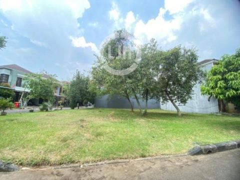 Kavling Dalam Cluster, View Taman Luas 306M2, Siap Bangun Lokasi Strategis Bebas Banjir, Keamanan 24 Jam, Akses Langsung Tol Tambun, Hanya 100M Dari Mall Living World Grand Wisata Bekasi