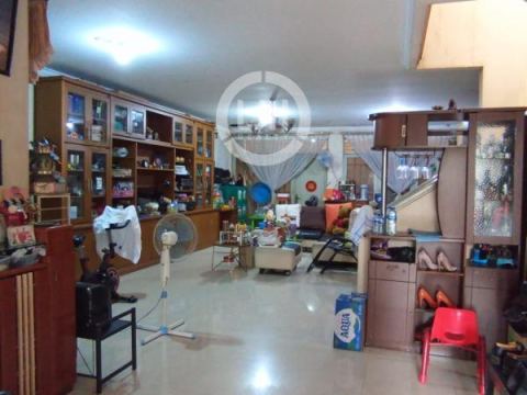 Rumah Strategis Di Taman Villa Meruya, Jakarta Barat