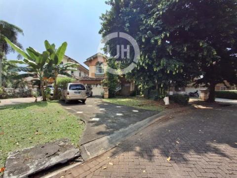 Rumah Dijual di Telaga Biru, Cluster Taman Mediterania Golf, Tangerang Banten