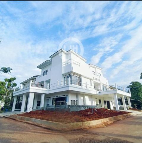 Rumah Posisi Hook Di Sutera Buana Alam Sutera