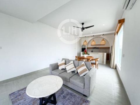 Escape the ordinary and stay in a beautifully designed villa with private pool and tropical vibes at Munggu