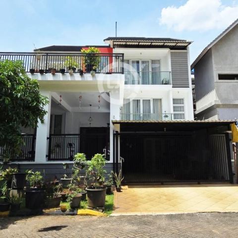 Dijual Rumah Puspitaloka BSD City