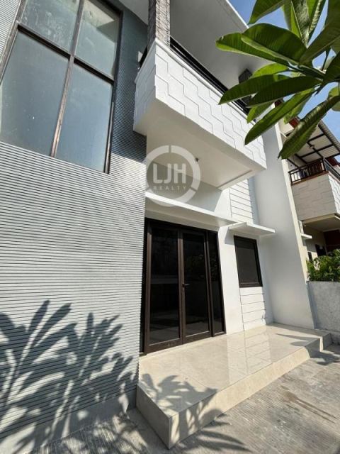 3 bedrooms house for sale at Denpasar, strategic location, well maintained, close to Living World Denpasar