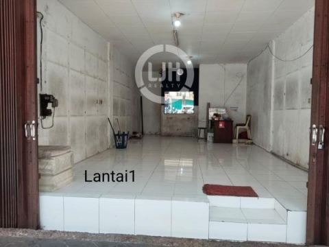 Ruko di Jalan Agus Salim