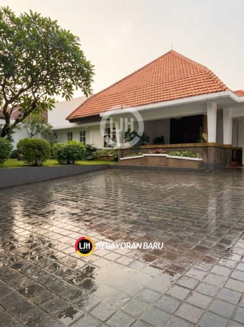Dijual Rumah Freshly Renovated di Menteng Ring 1 Area Jakarta Pusat 