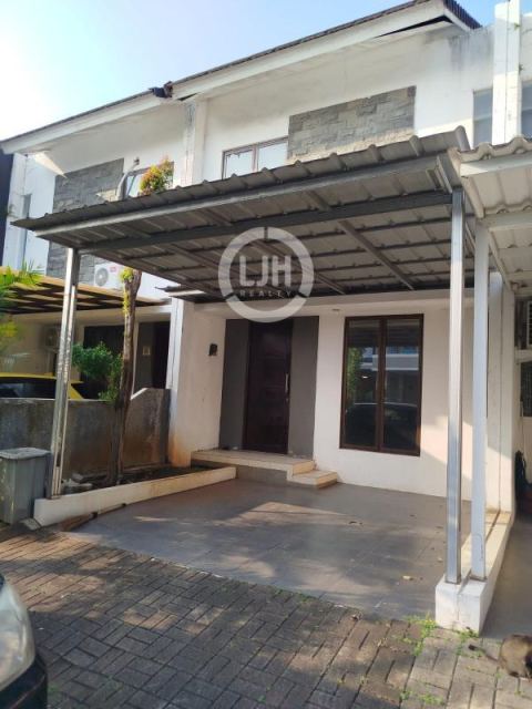Rumah Siap Huni Di Viola Residence, Graha Raya