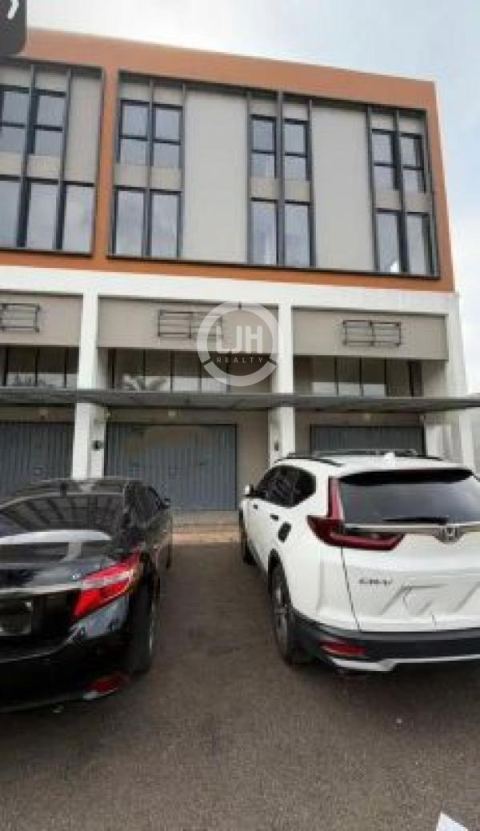 Ruko New Westfield, Luas 131M2, Siap Pakai, 3 Lantai, Parkir Luas dan Tidak Berbayar, Lokasi Strategis Cocok Dijadikan, Office, Salon, Sekolah Maupun Kuliner, Akses Langsung Tol Tambun Grand Wisata 