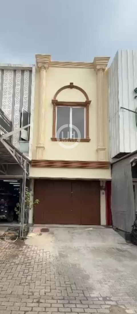 Disewakan Ruko Cocok Untuk Tempat Usaha di Kota Wisata Cibubur