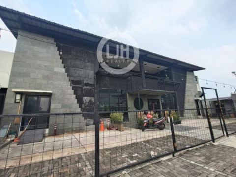 Dijual Tempat Usaha Lokasi Strategis di Boulevard Kota Wisata Cibubur