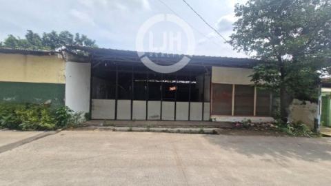 Gudang Siap Pakai Lokasi Pinggir Jalan di Bojong Kulur, Gn. Putri, Bogor.