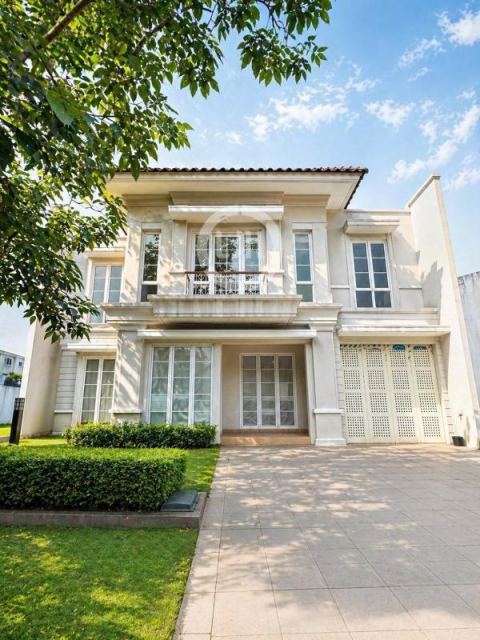 Rumah Strategis Di Granada Alicante, Gading Serpong