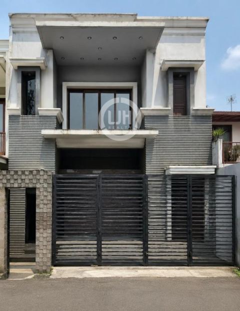Rumah Besar dan Modern di Bekasi Timur Cocok untuk Keluarga