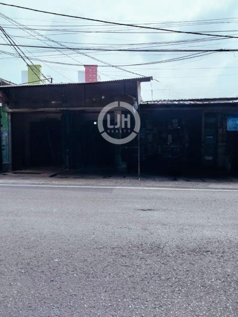 Ruko Dekat Jalan Raya di Penggilingan, Jakarta Timur