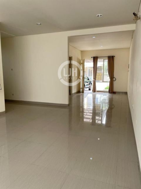 Dijual Rumah 2 Lantai di Cluster Adara Harapan Indah, Bekasi, Jawa Barat