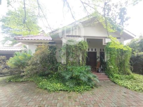 Rumah Luas di Medan Satria Bekasi 