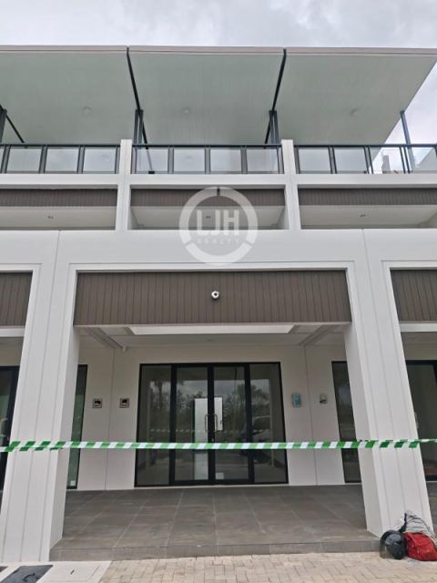 Sorrento Grande East, Gading Serpong, Tangerang 