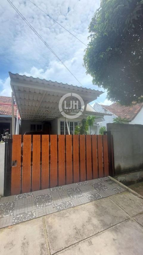 Rumah Luas Siap Huni di Kemang Pratama 2 Bekasi 